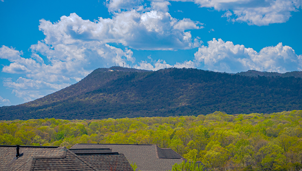 A photo of the Massanutten Peak in during spring season