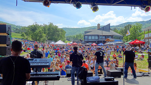 Guests enjoying ValleyFest at Massanutten Resort